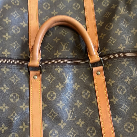 Authentic Louis Vuitton Keepall 60 - Picture 8 of 16
